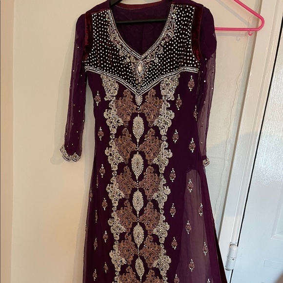 Purple wedding formal wear pakistani salwar kameez small - Picture 1 of 6